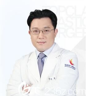 韩国Topclass整形外科全龙勋